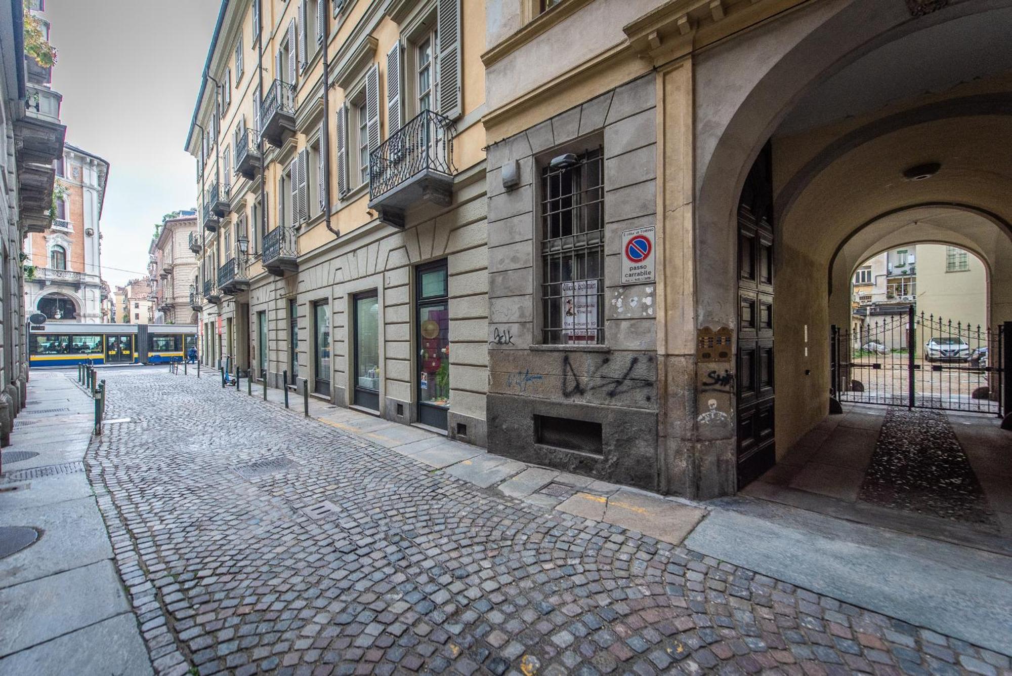 De Lellis - Centro Apartment Turin